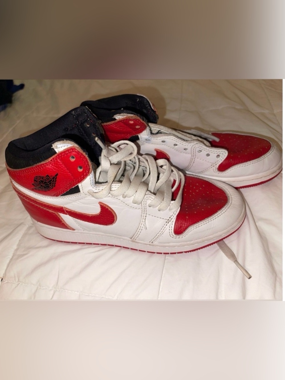 Kids Red and White Nike Sneakers 5Y